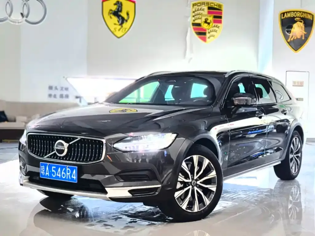 Volvo V90 — фото 1