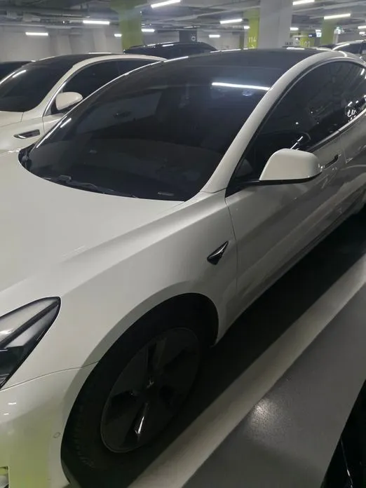 Tesla Model 3 — фото 3
