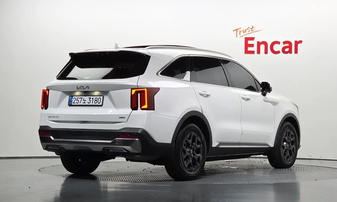 Kia Sorento — фото 5