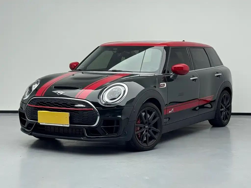 MINI Clubman JCW — фото 1