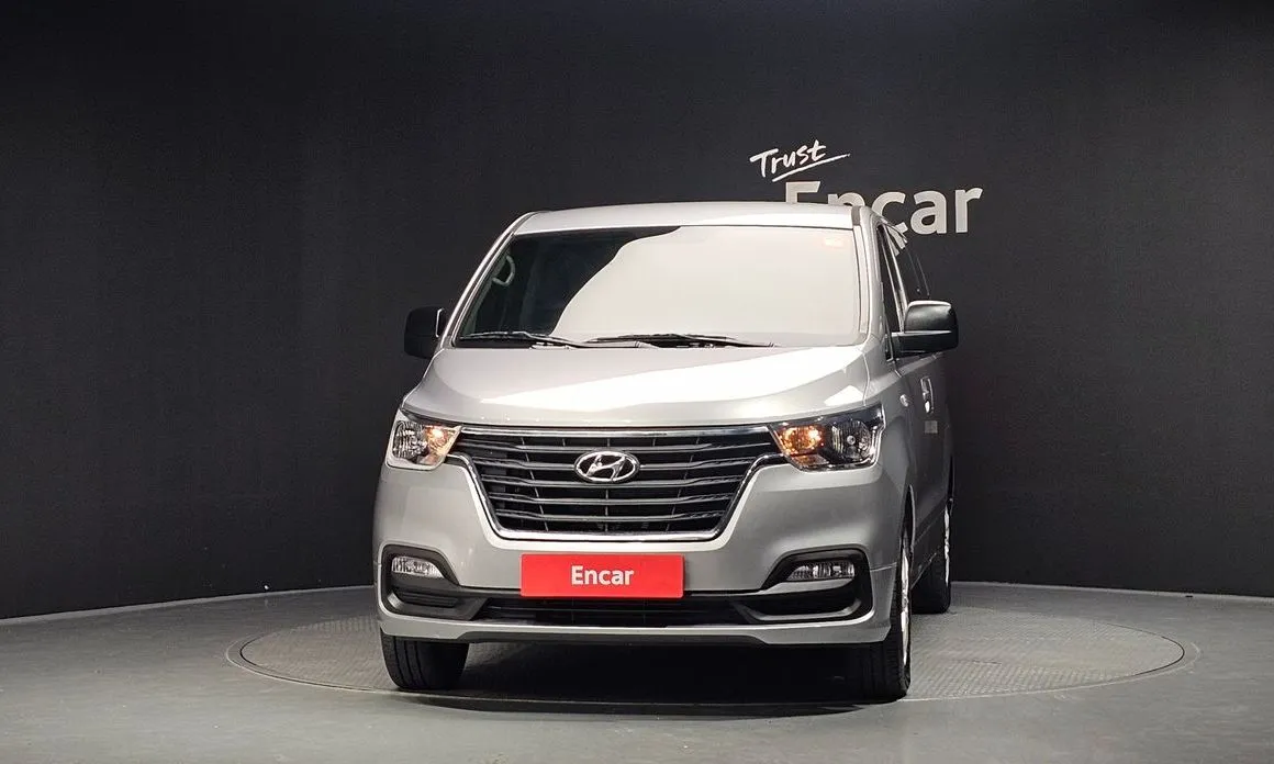 Hyundai Starex — фото 7