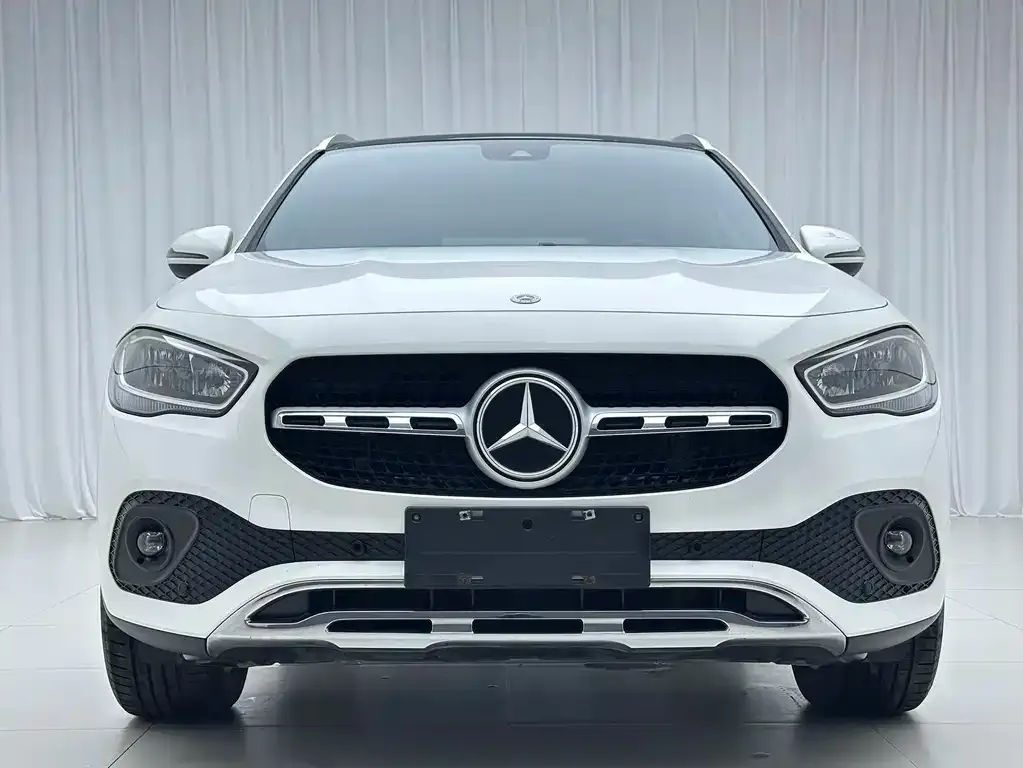 Mercedes-Benz GLA — фото 8