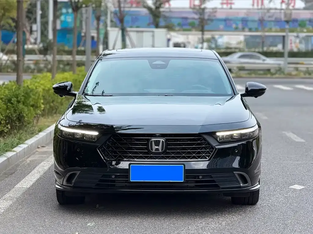 Honda Accord — фото 7