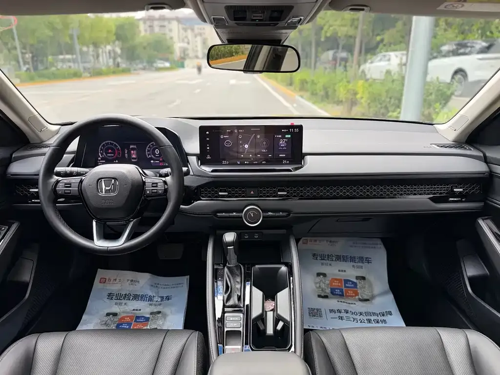 Honda Accord — фото 9