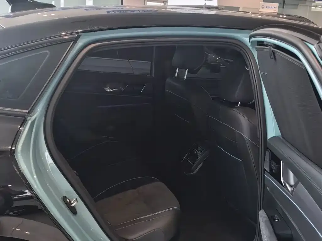 Volkswagen Passat — фото 4
