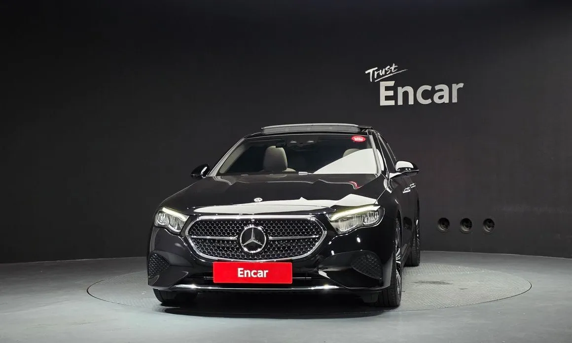 Mercedes-Benz E-Class — фото 9