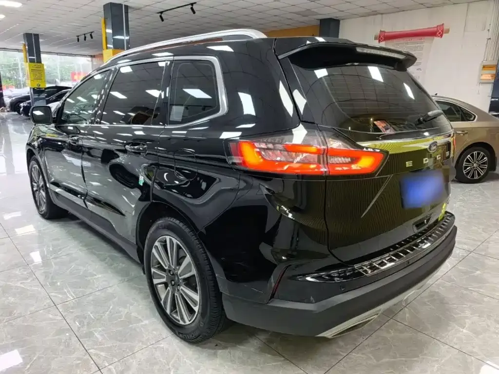 Ford Edge — фото 2