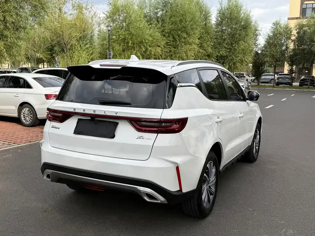 Geely Vision X6 — фото 3
