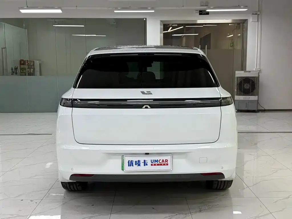 Li Auto L7 — фото 2