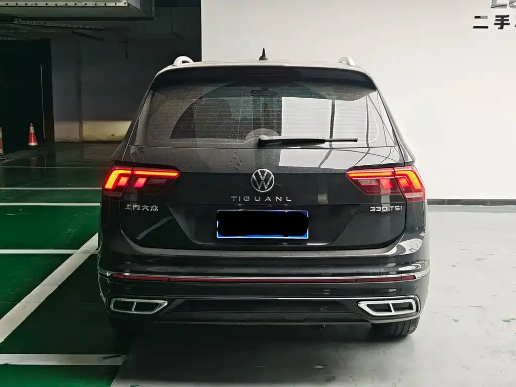 Volkswagen Tiguan L — фото 8