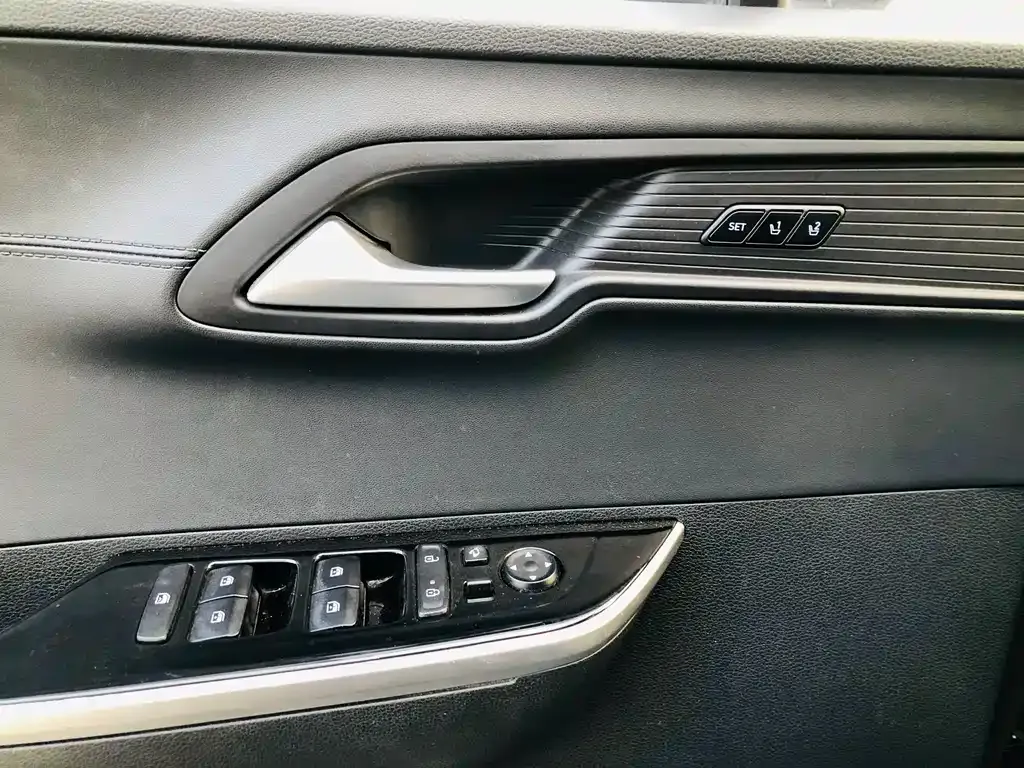 Hyundai Custo — фото 9