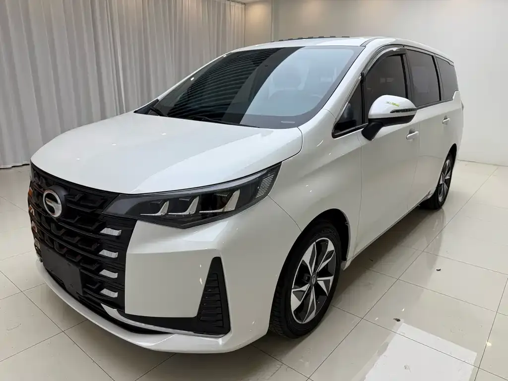 GAC Motor Trumpchi M6 — фото 1