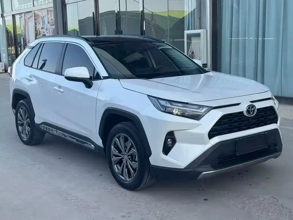 Toyota RAV4 — фото 4