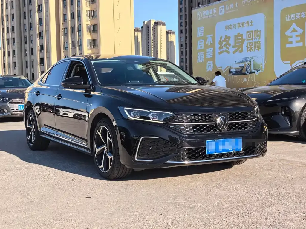 Volkswagen Passat — фото 9