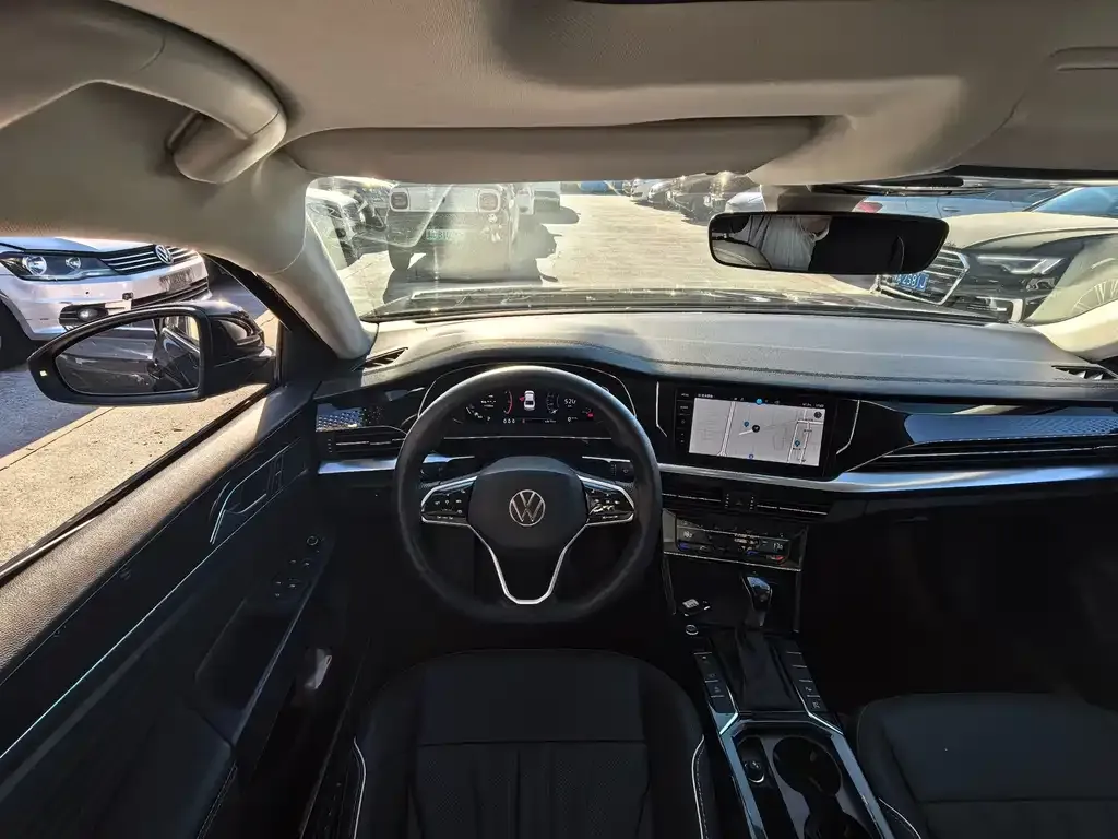 Volkswagen Passat — фото 8