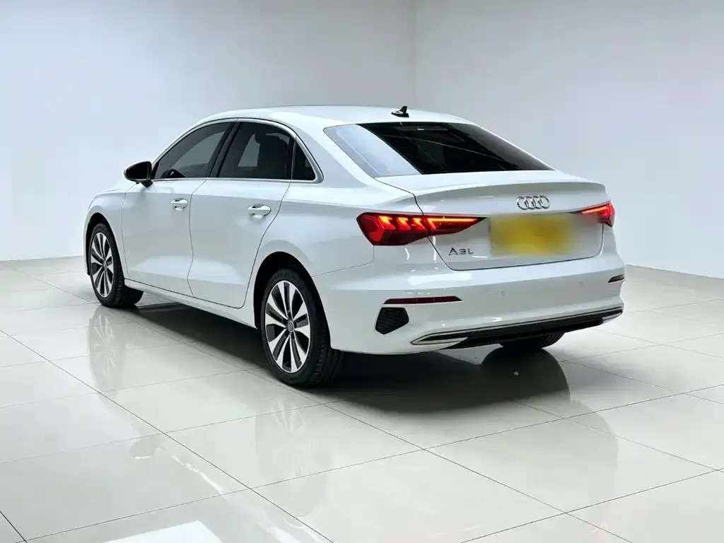 Audi A3 — фото 2
