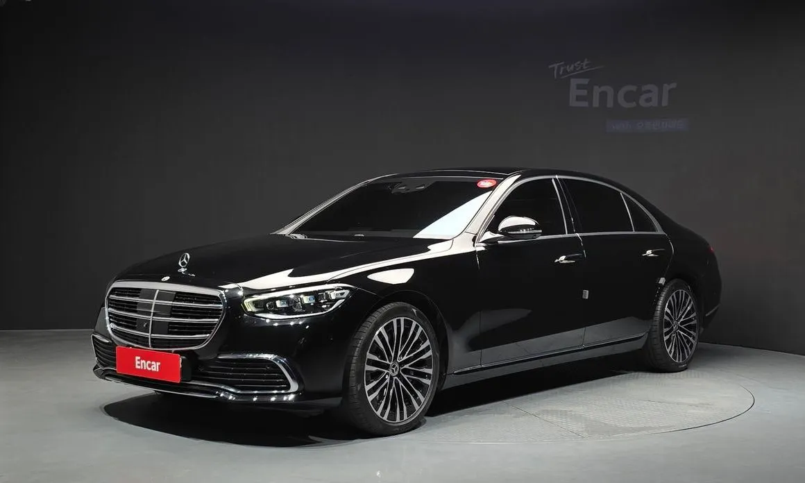 Mercedes-Benz S-Class — фото 1