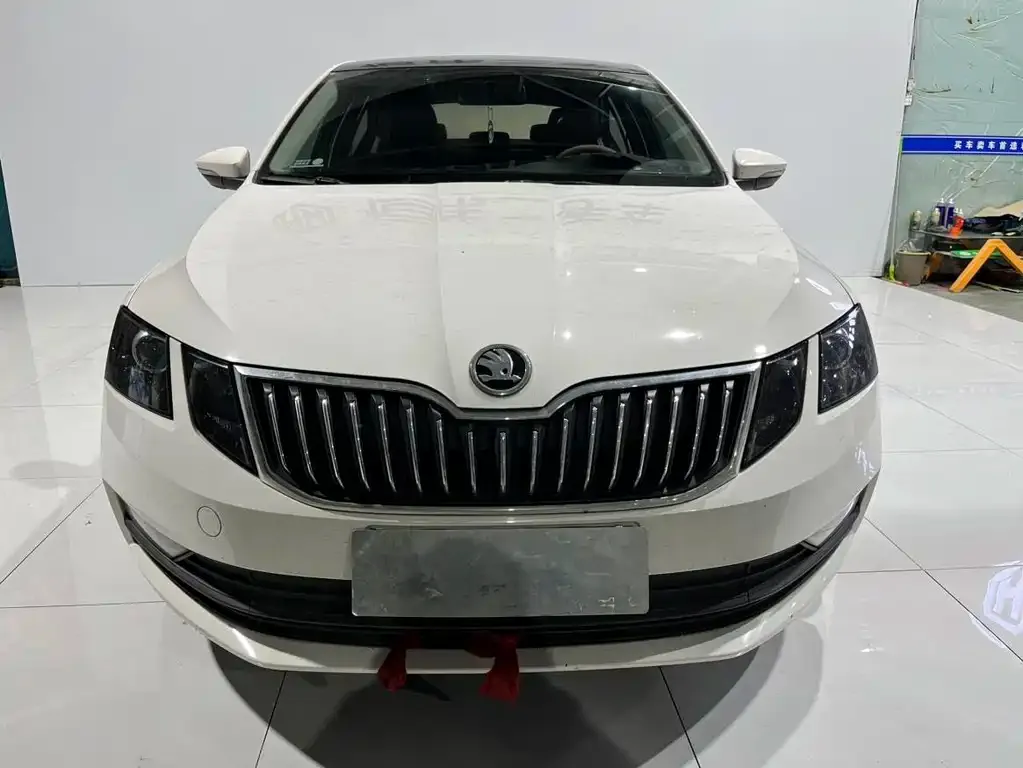 Skoda Octavia — фото 8