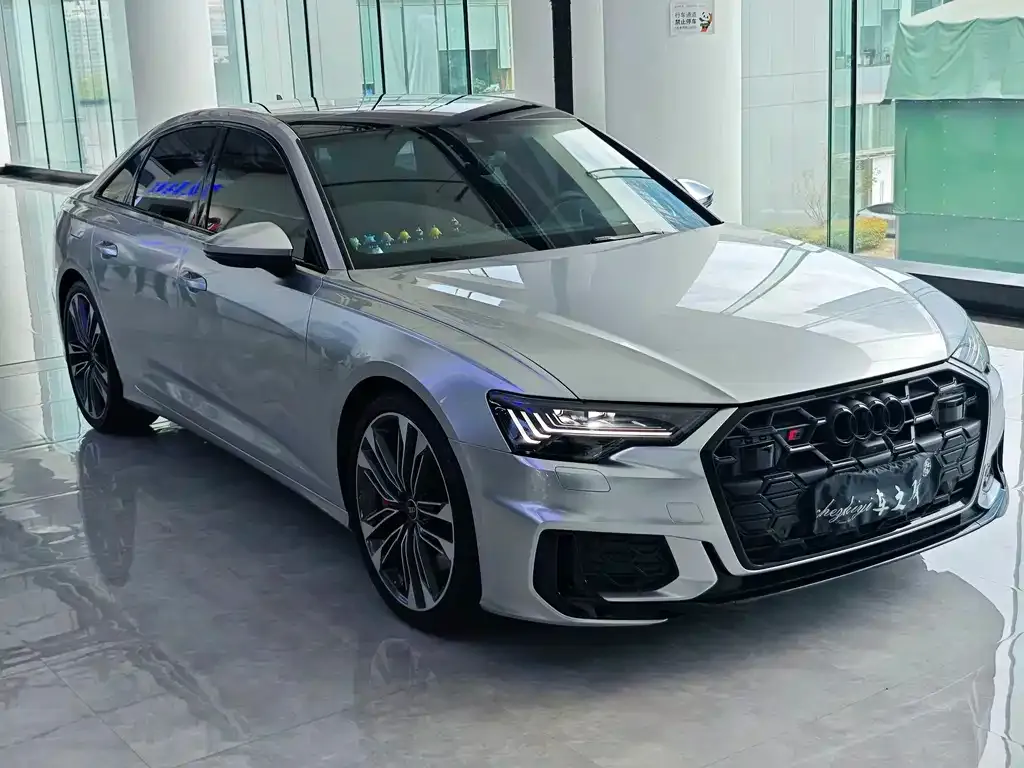 Audi S6 — фото 2