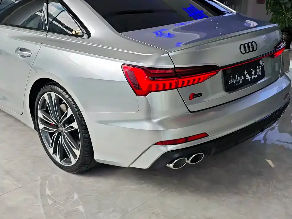 Audi S6 — фото 4