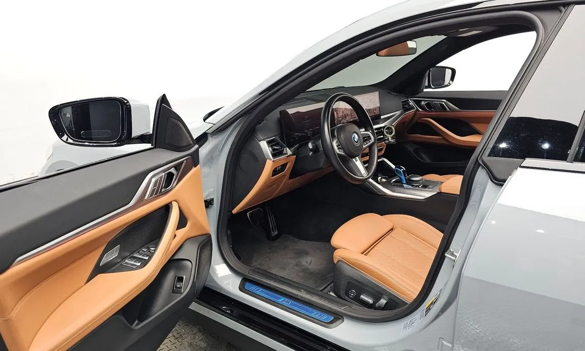 BMW i4 — фото 7