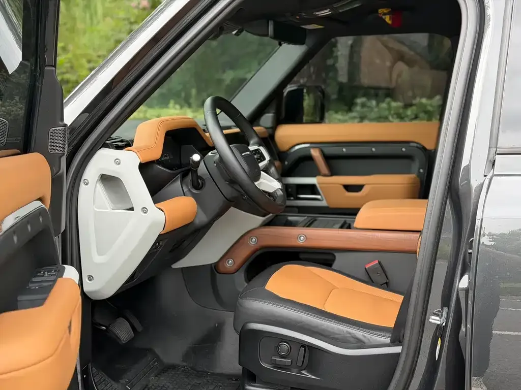 Land Rover Defender — фото 4