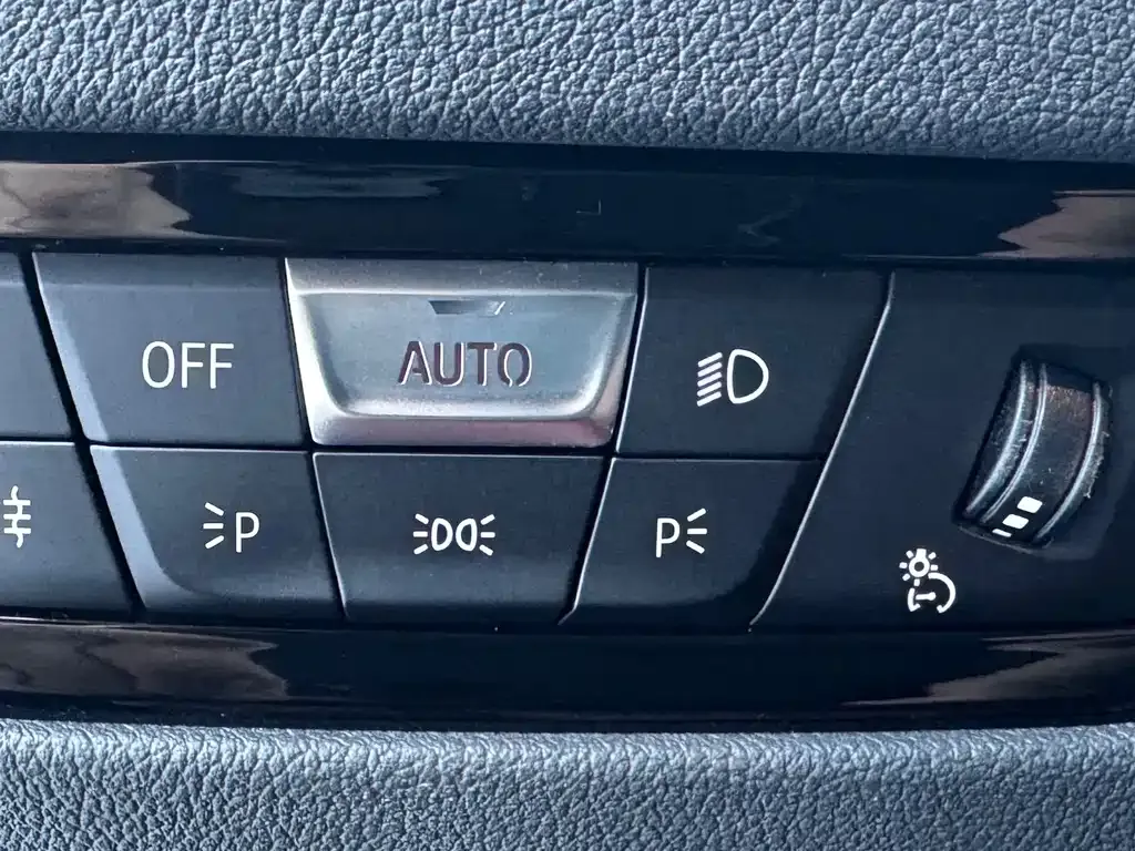 BMW 3 Series — фото 10