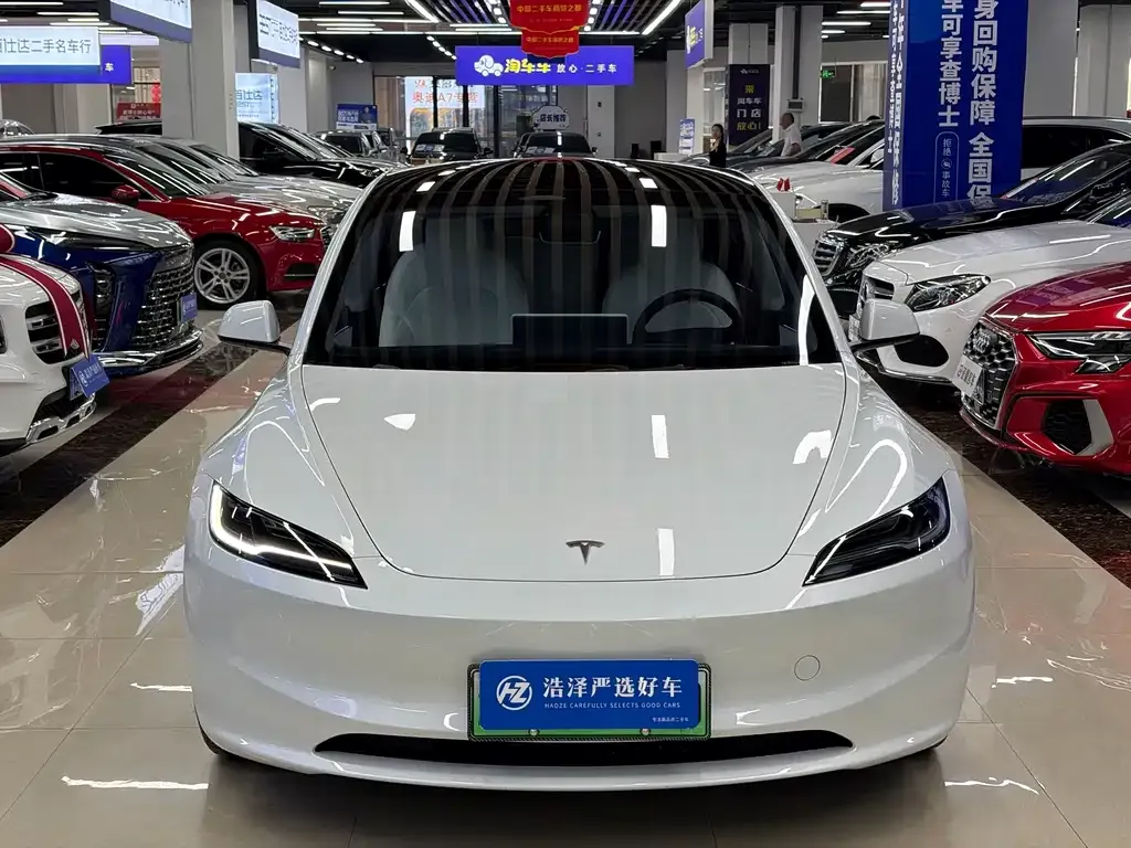 Tesla Model 3 — фото 6