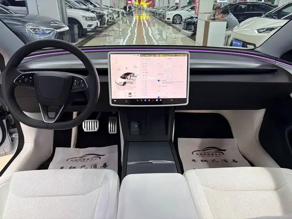 Tesla Model 3 — фото 4