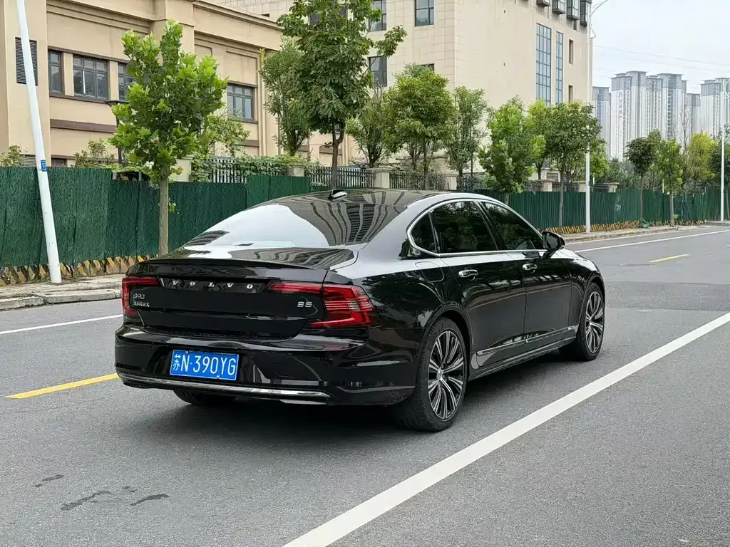 Volvo S90 — фото 8