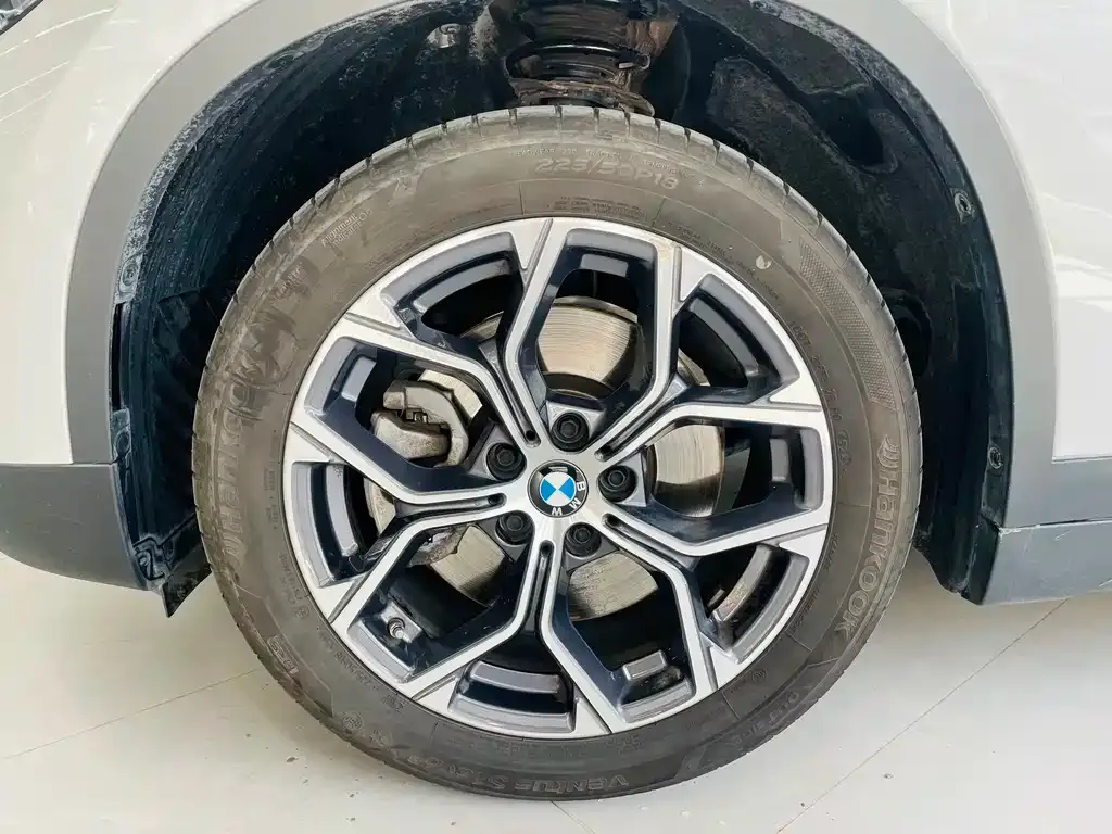 BMW X1 — фото 6