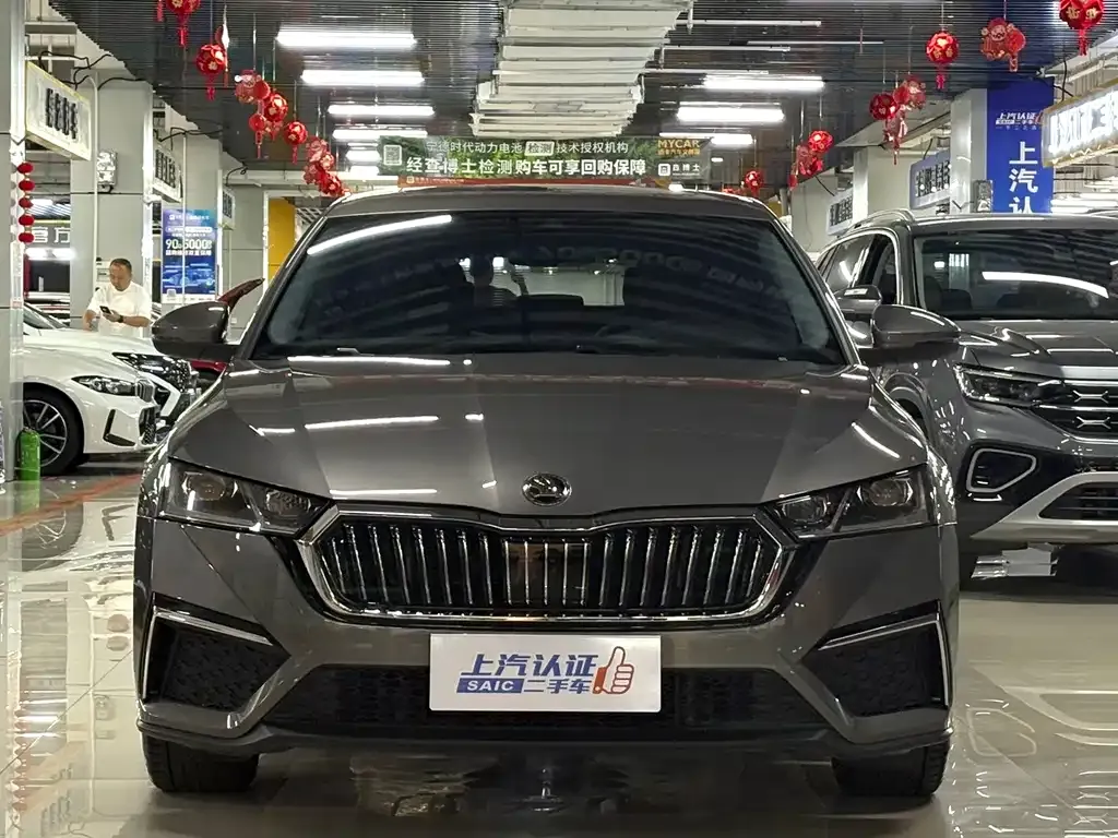 Skoda Octavia — фото 7