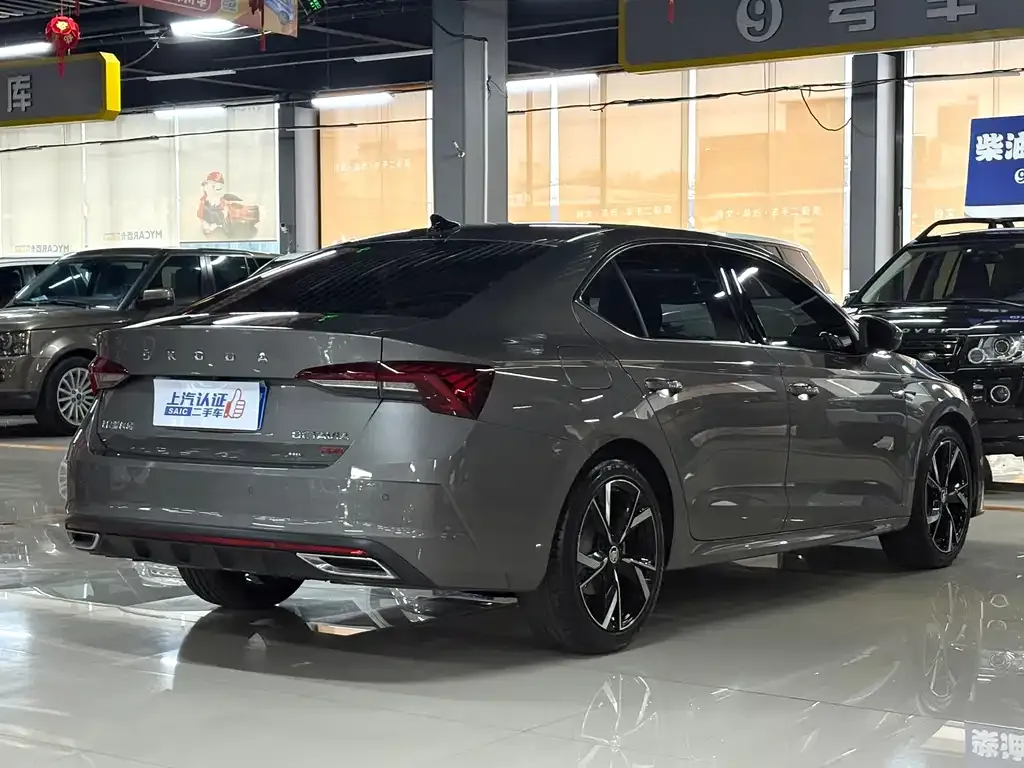 Skoda Octavia — фото 8