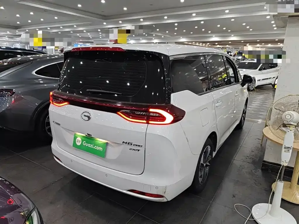 GAC Motor Trumpchi M6 — фото 10