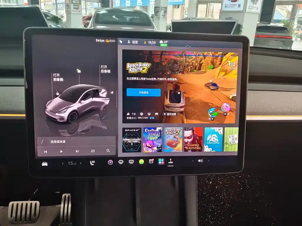 Tesla Model Y — фото 9