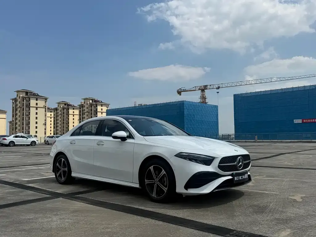 Mercedes-Benz A-Class — фото 6