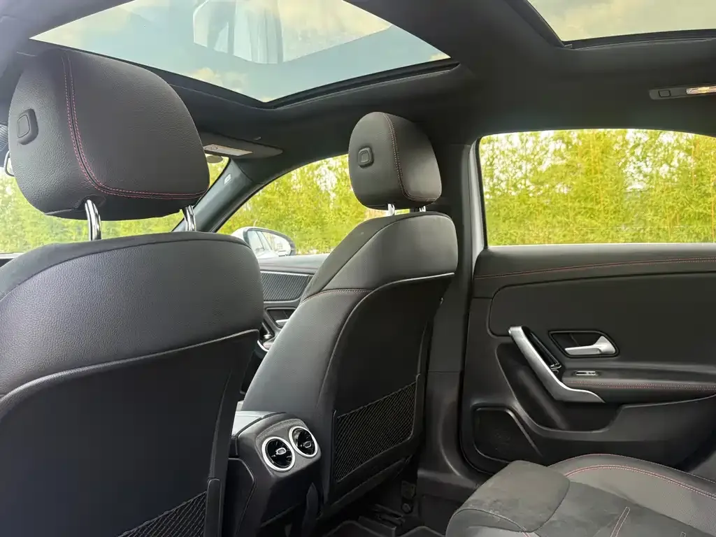 Mercedes-Benz A-Class — фото 10