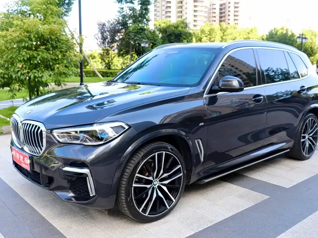 BMW X5 — фото 1