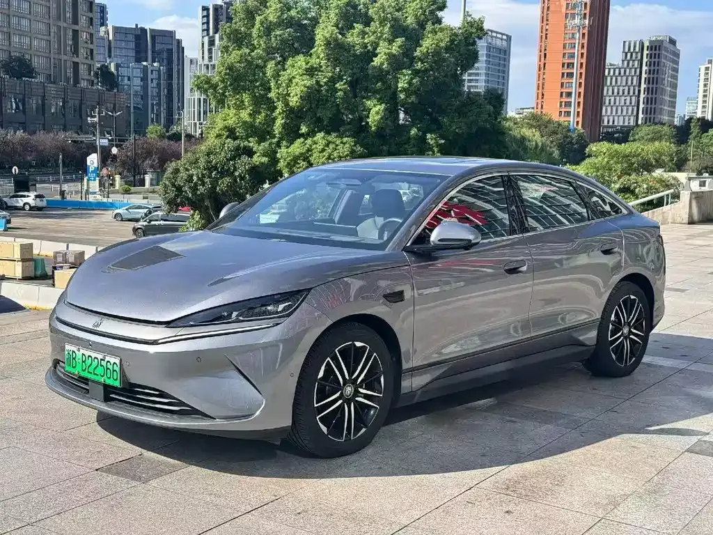 BYD Qin L — фото 10