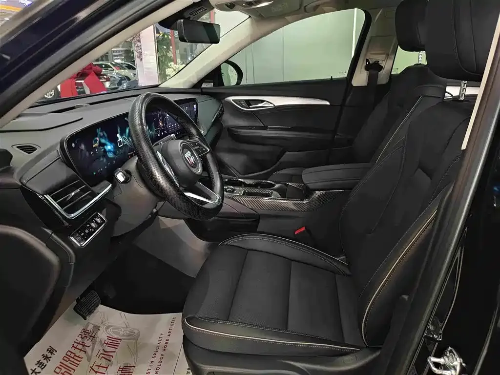 Buick Envision Plus — фото 2