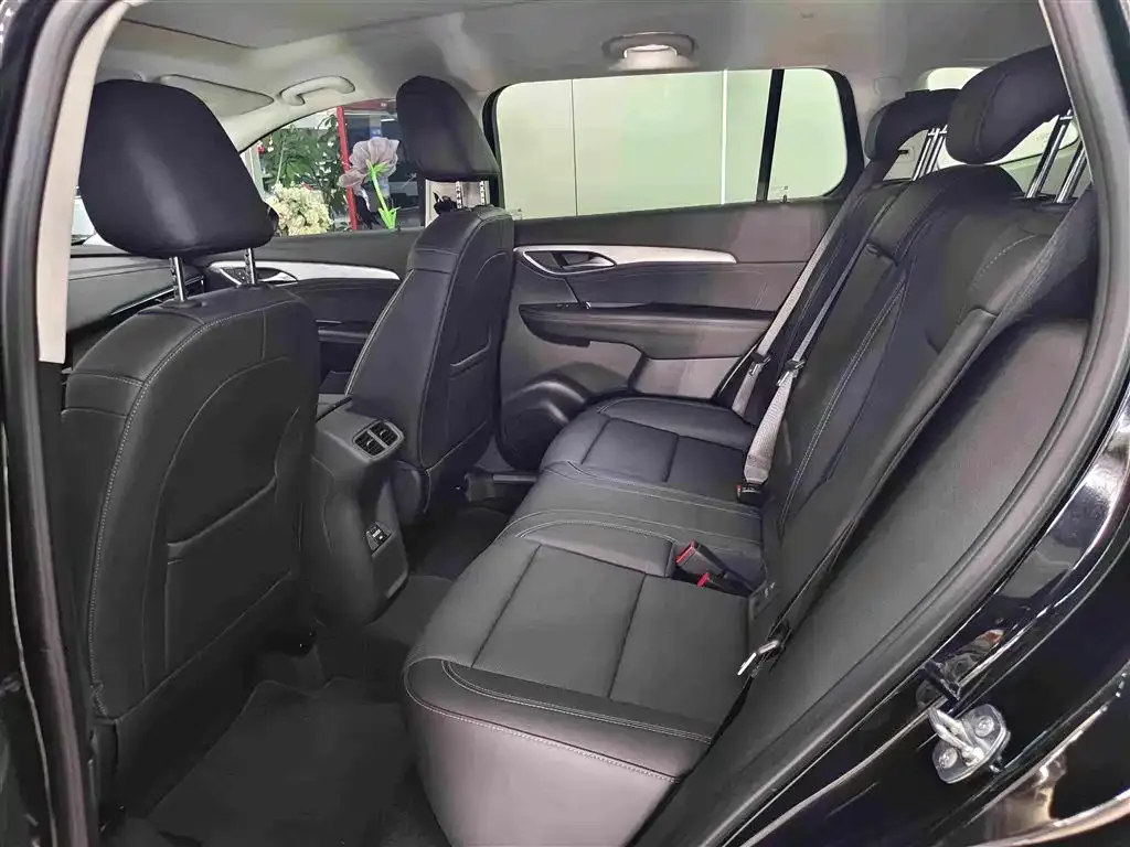 Buick Envision Plus — фото 4