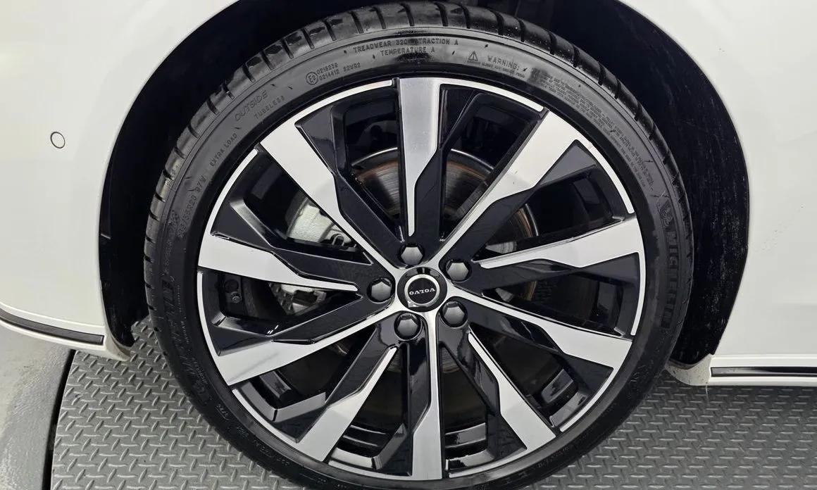 Volvo S90 — фото 10