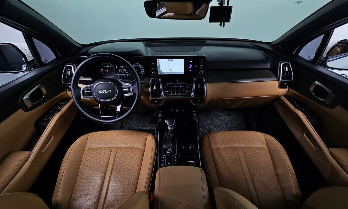 Kia Sorento — фото 7