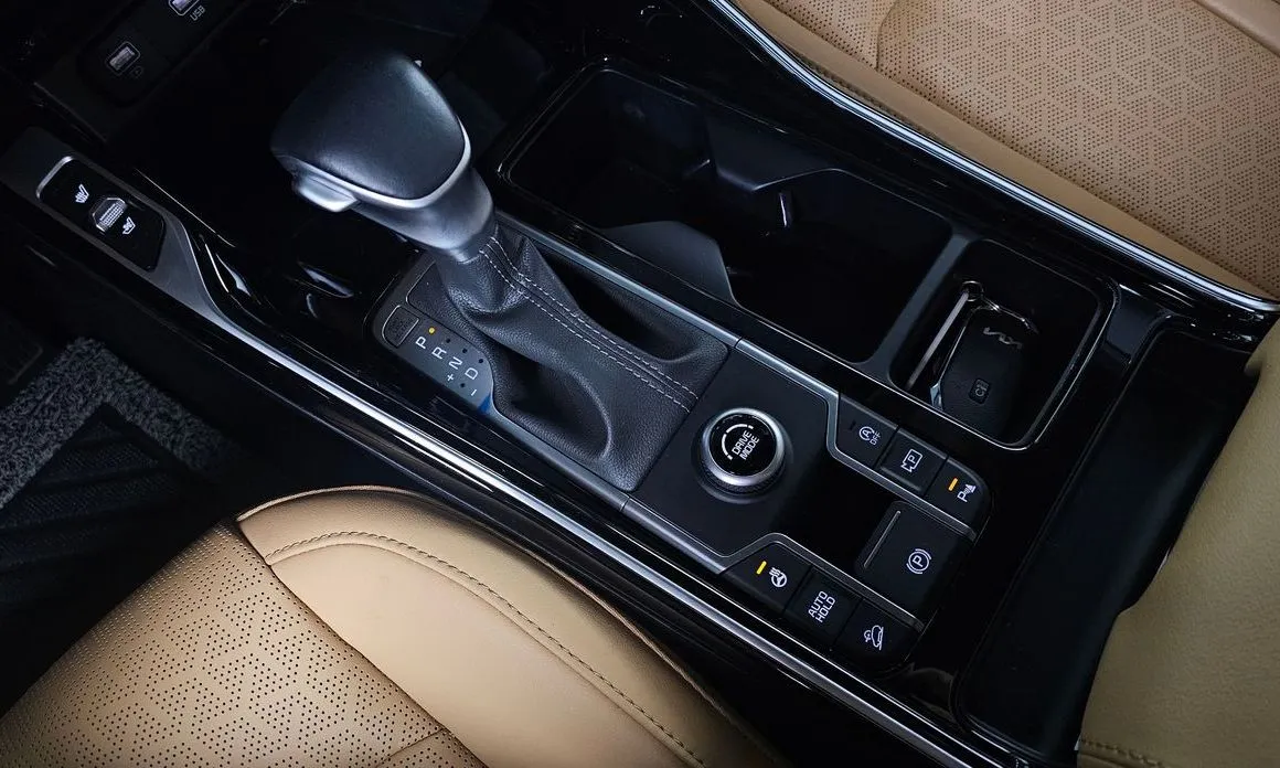 Kia Sorento — фото 9