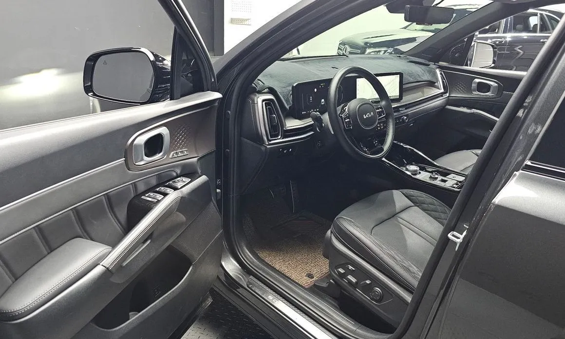 Kia Sorento — фото 8