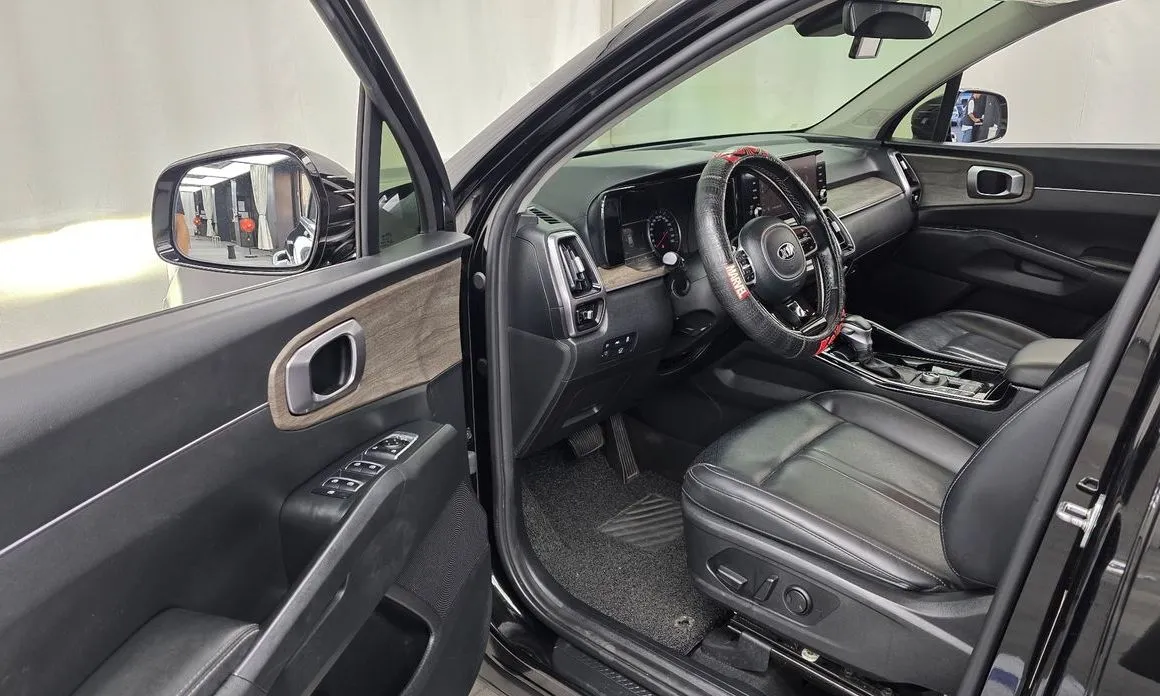 Kia Sorento — фото 9