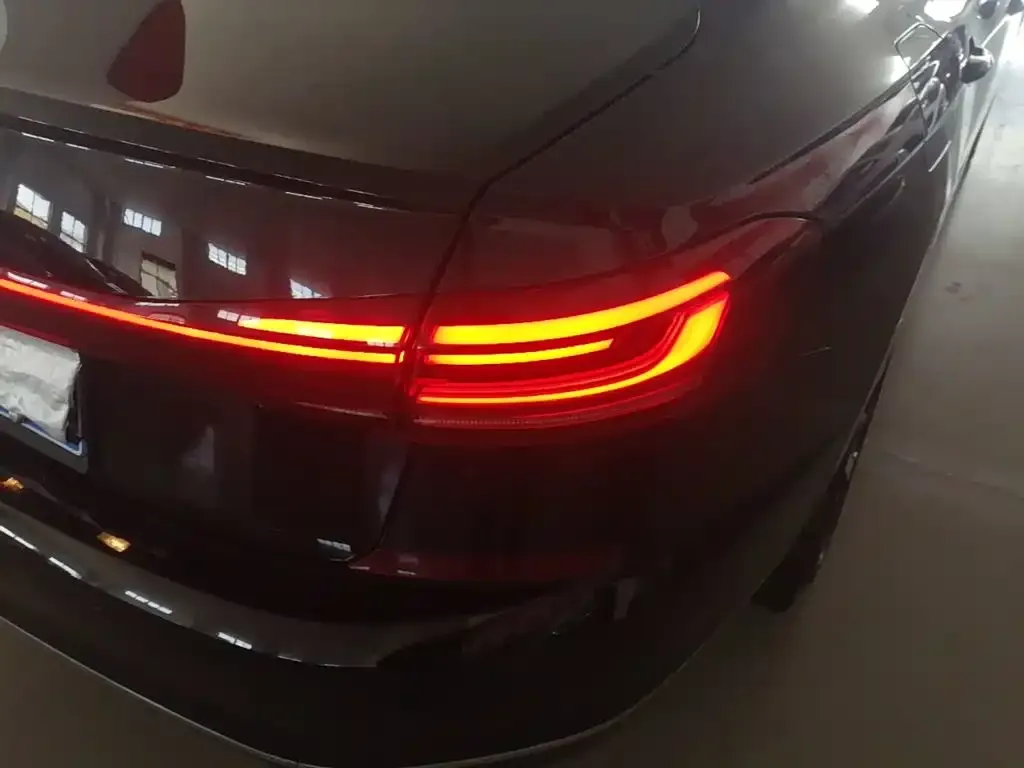 Volkswagen Passat — фото 4