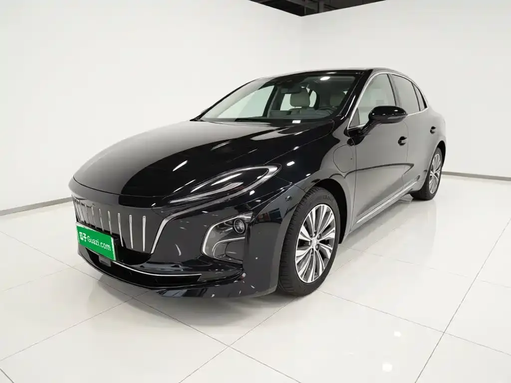Hongqi E-QM5 — фото 2