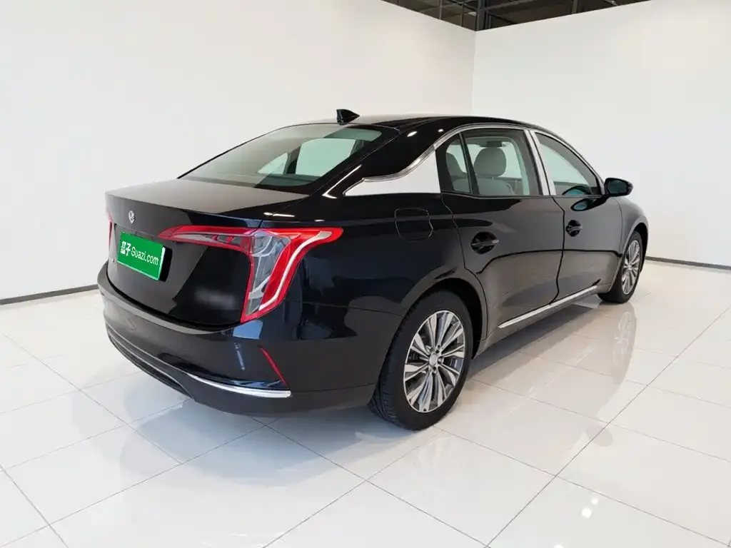 Hongqi E-QM5 — фото 4