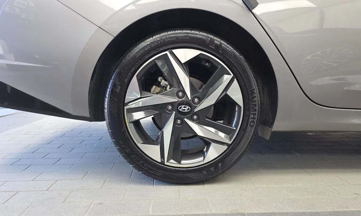 Hyundai AVANTE — фото 7